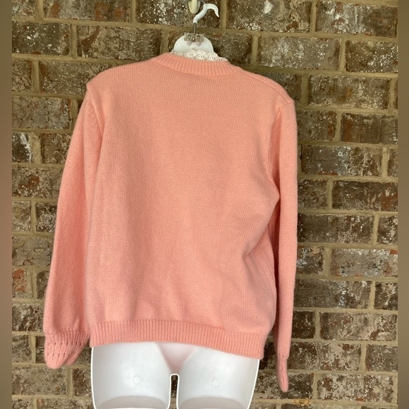 Noracora Pink knitted sweater with lace accents size Medium NWT Grandma - Picture 4 of 10